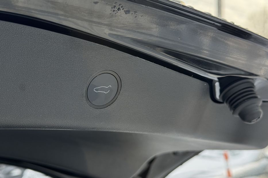 Продам Tesla Model 3 4х4 82 kWh (COMIS) 2022 года в г. Умань, Черкасская область