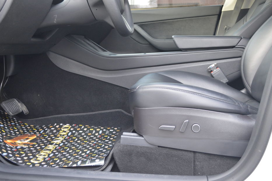 Продам Tesla Model Y 2022 года в Одессе