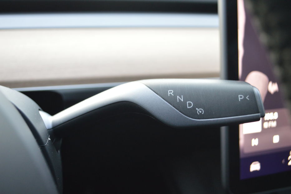 Продам Tesla Model Y 2022 года в Одессе