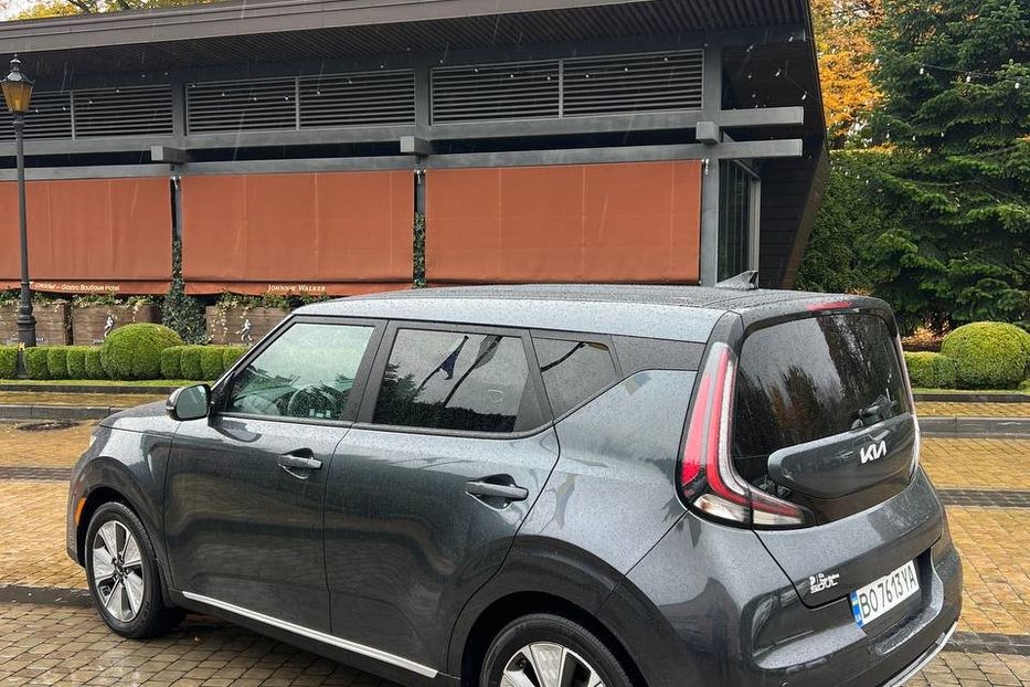 Продам Kia Soul Kia Soul EV 2023 67kWh 2023 года в Львове