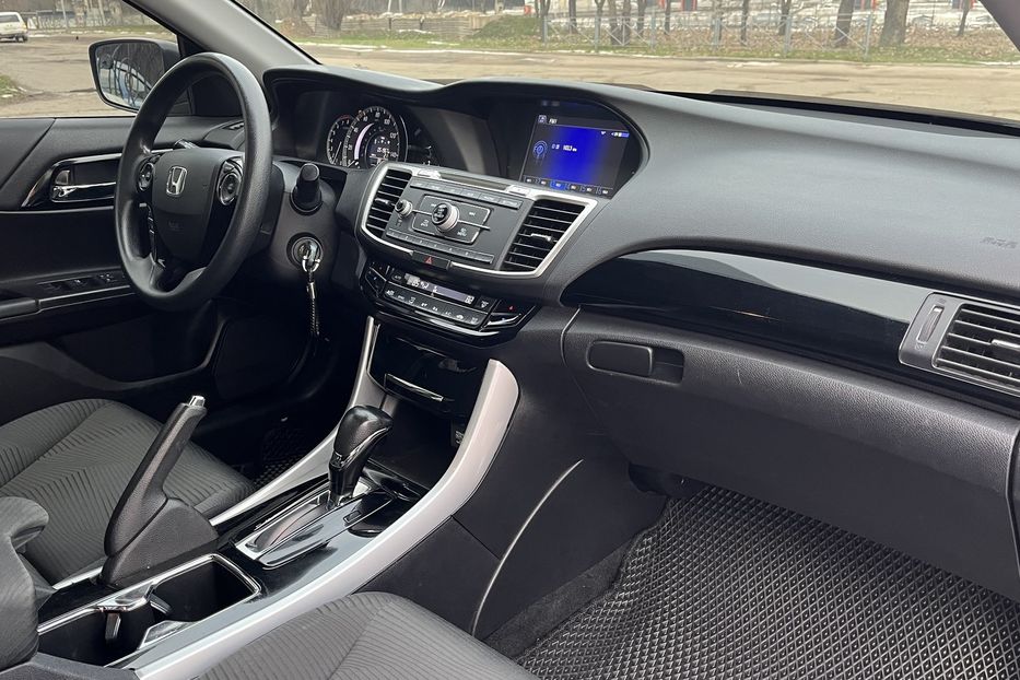 Продам Honda Accord LX 2017 года в Николаеве