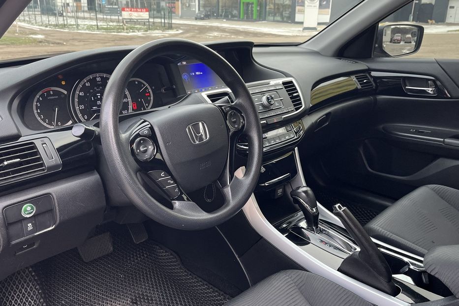 Продам Honda Accord LX 2017 года в Николаеве