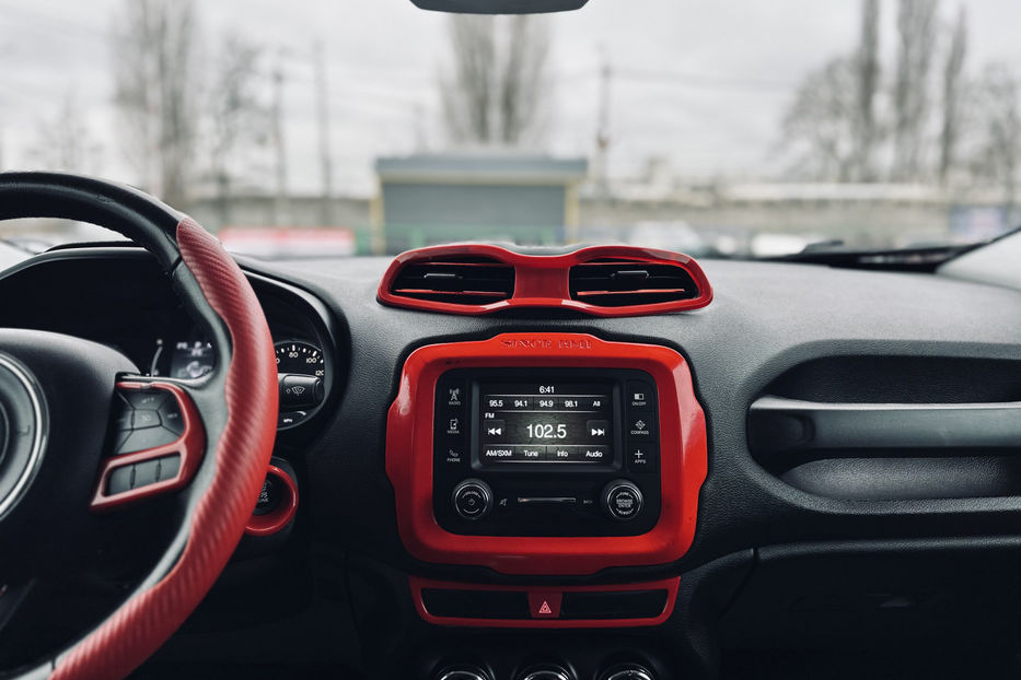 Продам Jeep Renegade 2.4 АТ (184 к.с.) • Latitude  2017 года в Киеве