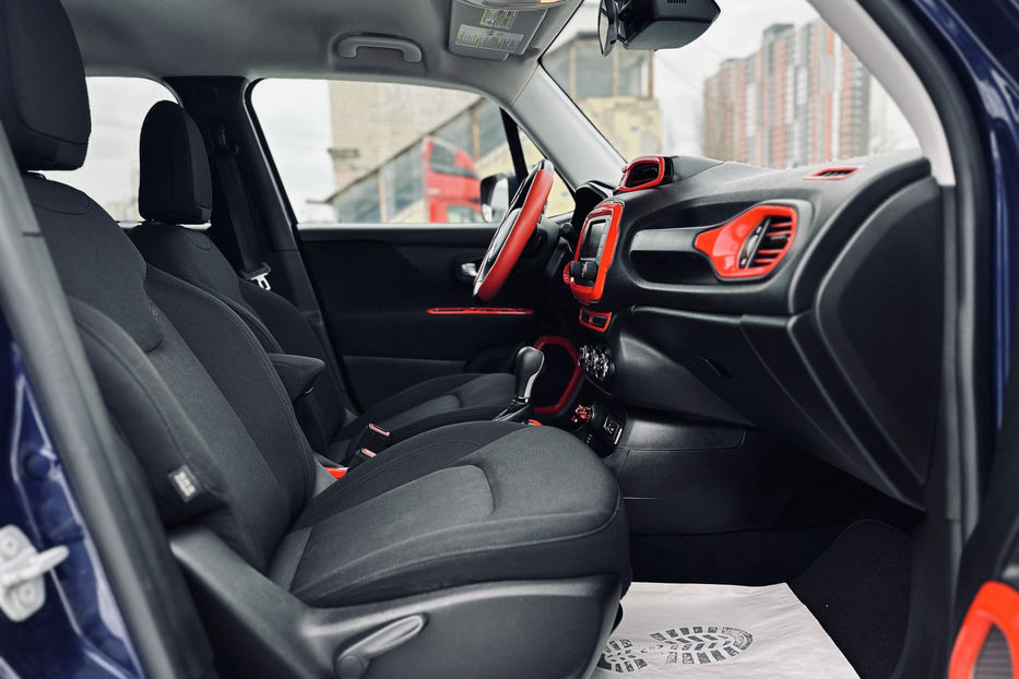 Продам Jeep Renegade 2.4 АТ (184 к.с.) • Latitude  2017 года в Киеве