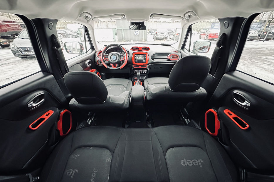 Продам Jeep Renegade 2.4 АТ (184 к.с.) • Latitude  2017 года в Киеве