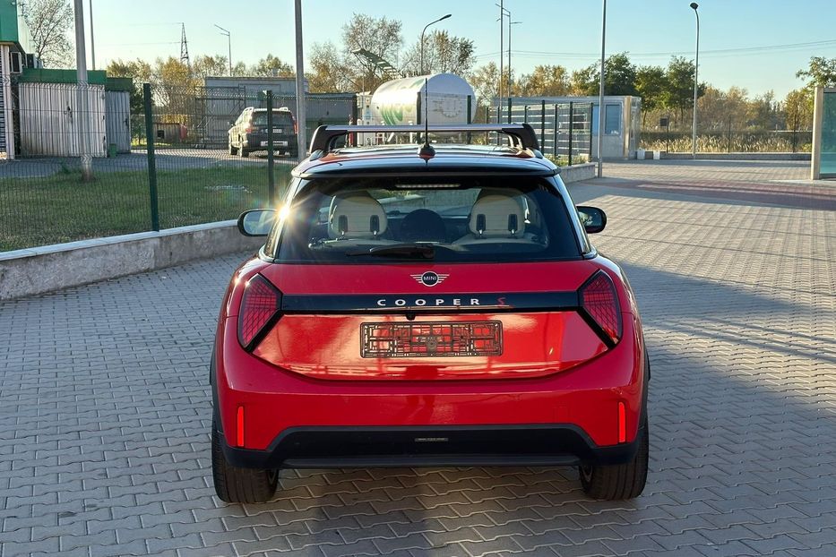Продам MINI Cooper S 2025 года в Киеве
