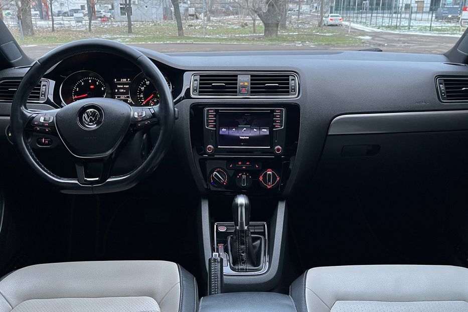 Продам Volkswagen Jetta Sport 2015 года в Николаеве