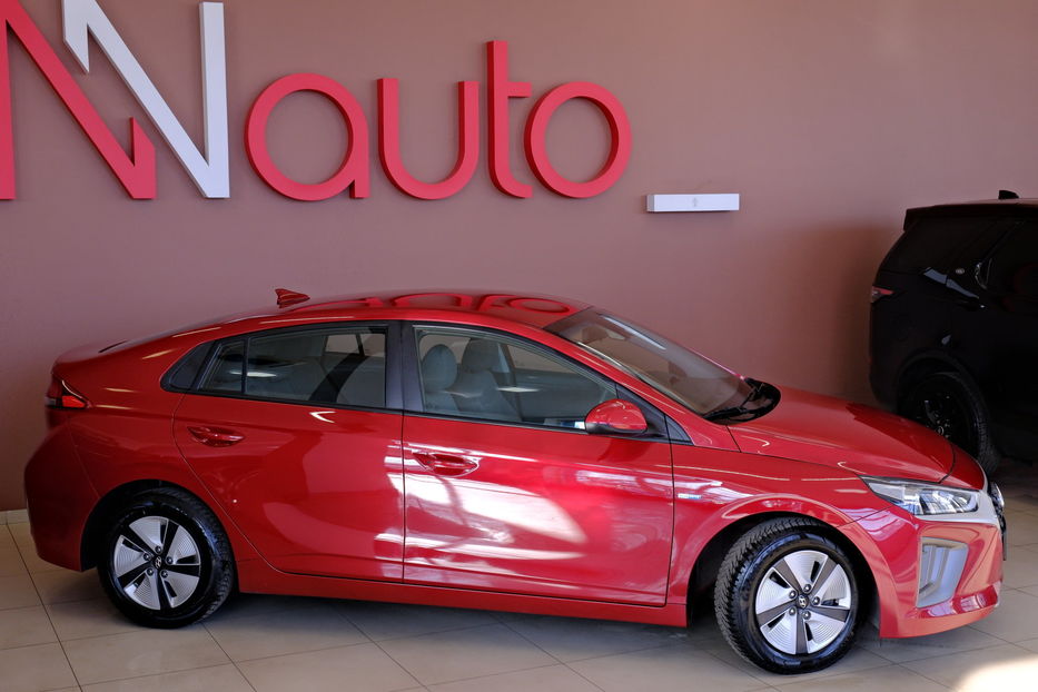 Продам Hyundai Ioniq Hybrid BlueDrive 2020 года в Одессе