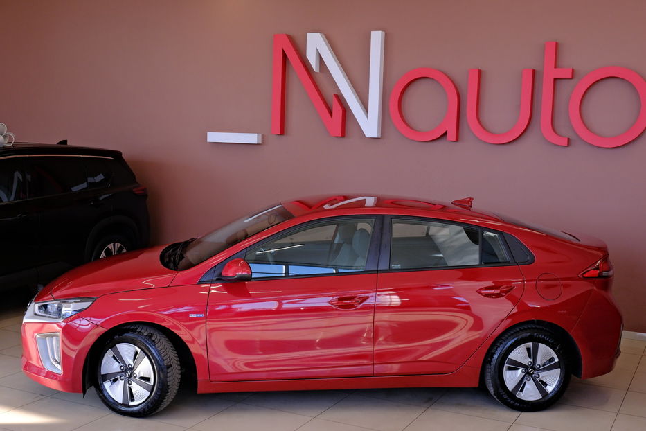 Продам Hyundai Ioniq Hybrid BlueDrive 2020 года в Одессе