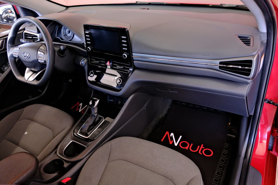 Продам Hyundai Ioniq Hybrid BlueDrive 2020 года в Одессе