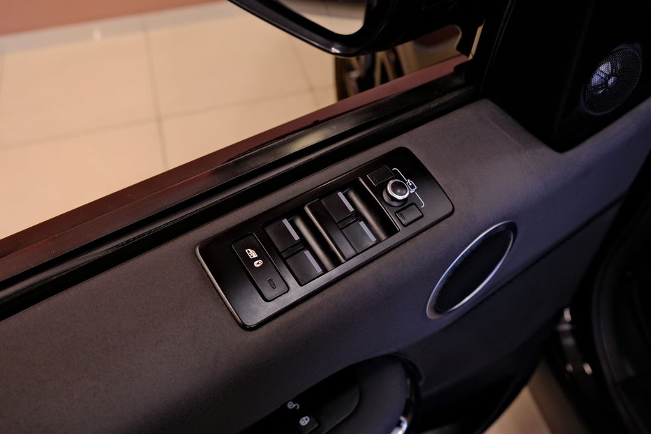 Продам Land Rover Discovery 2019 года в Одессе