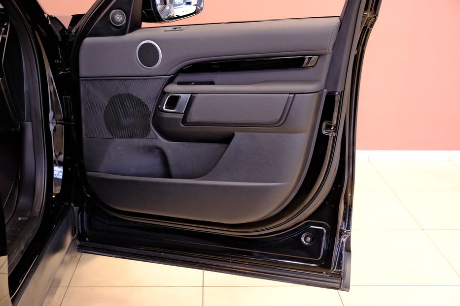 Продам Land Rover Discovery 2019 года в Одессе