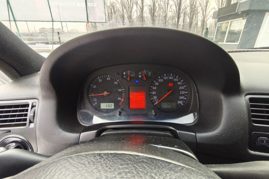 Продам Volkswagen Golf IV 1.8 МТ (125 к.с.) 1999 года в Киеве