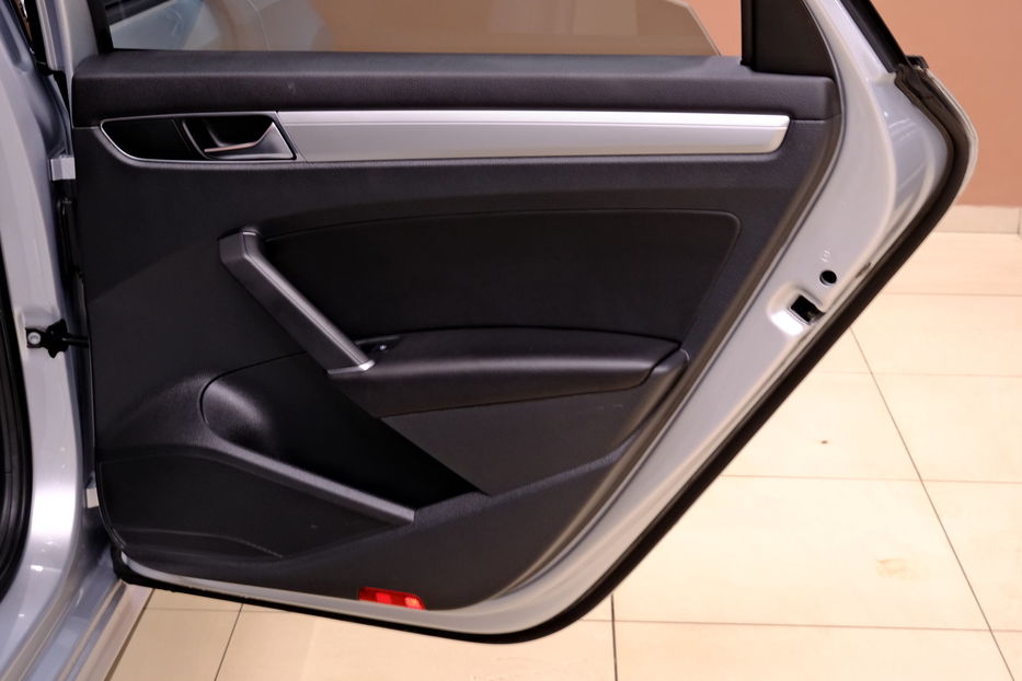 Продам Volkswagen Passat B8 NMS Wolfsburg Edition 2018 года в Одессе