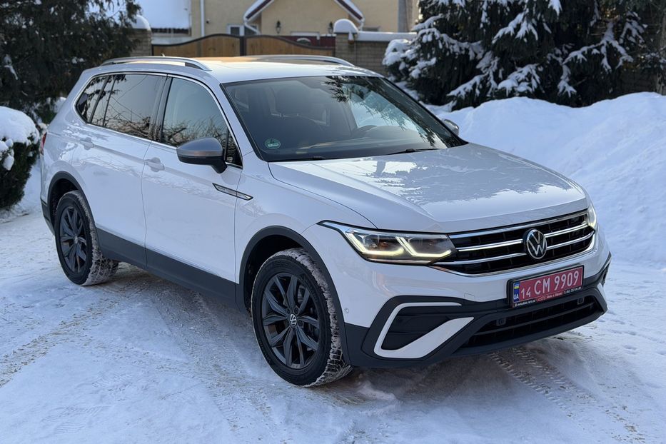 Продам Volkswagen Tiguan Allspace Life 4Motion 2022 года в Житомире