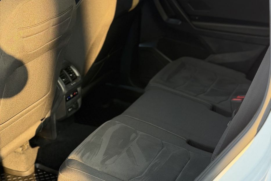 Продам Volkswagen Tiguan Allspace Life 4Motion 2022 года в Житомире