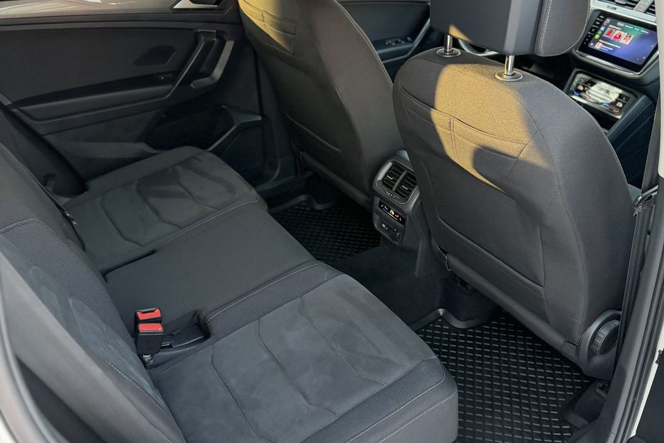 Продам Volkswagen Tiguan Allspace Life 4Motion 2022 года в Житомире