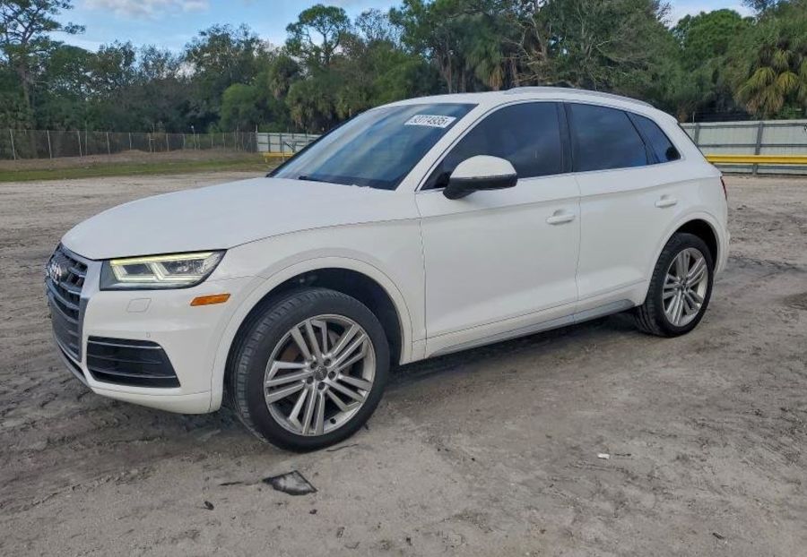 Продам Audi Q5  Premium Plus 2018 года в Львове