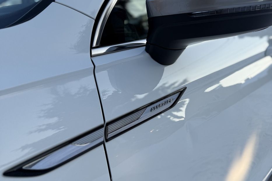 Продам Volkswagen Tiguan Allspace Life 4Motion 2022 года в Житомире