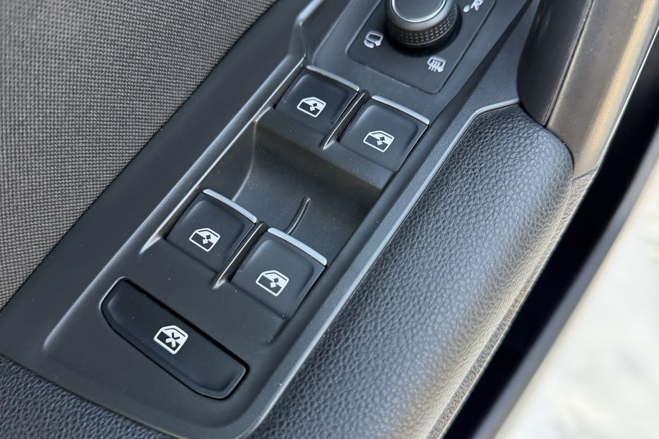 Продам Volkswagen Tiguan Allspace Life 4Motion 2022 года в Житомире