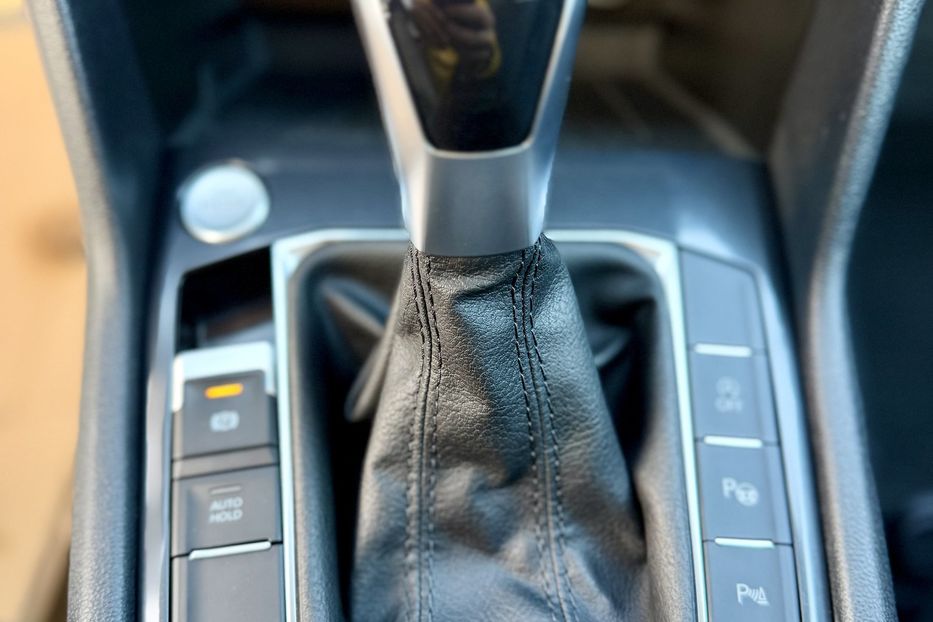 Продам Volkswagen Tiguan Allspace Life 4Motion 2022 года в Житомире