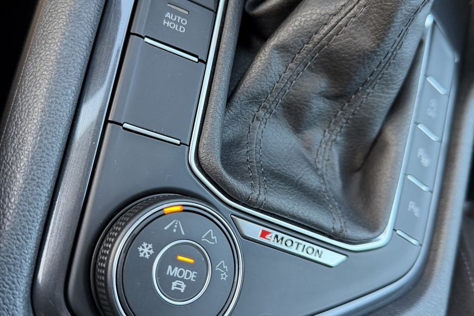 Продам Volkswagen Tiguan Allspace Life 4Motion 2022 года в Житомире