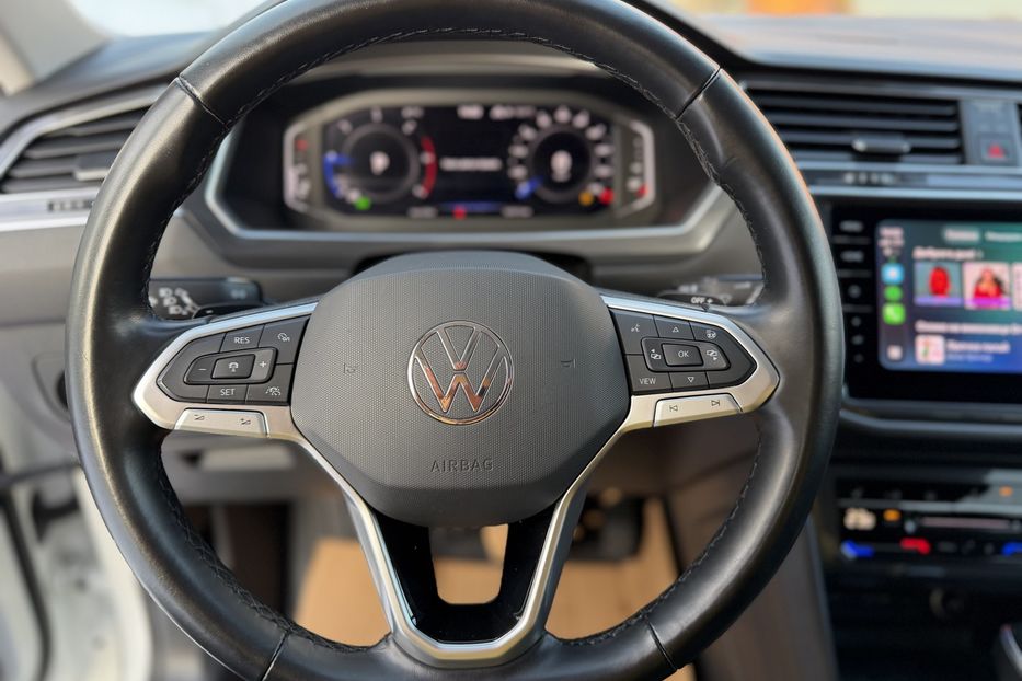 Продам Volkswagen Tiguan Allspace Life 4Motion 2022 года в Житомире