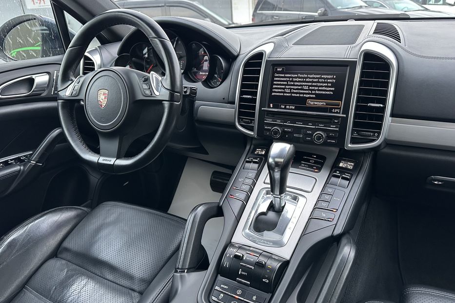 Продам Porsche Cayenne Diesel 2011 года в Киеве