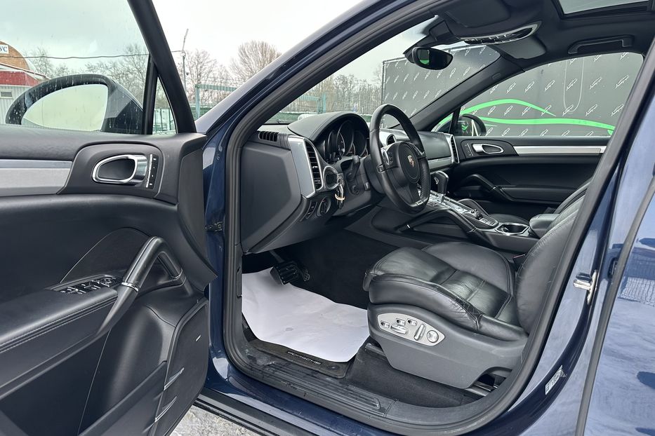 Продам Porsche Cayenne Diesel 2011 года в Киеве