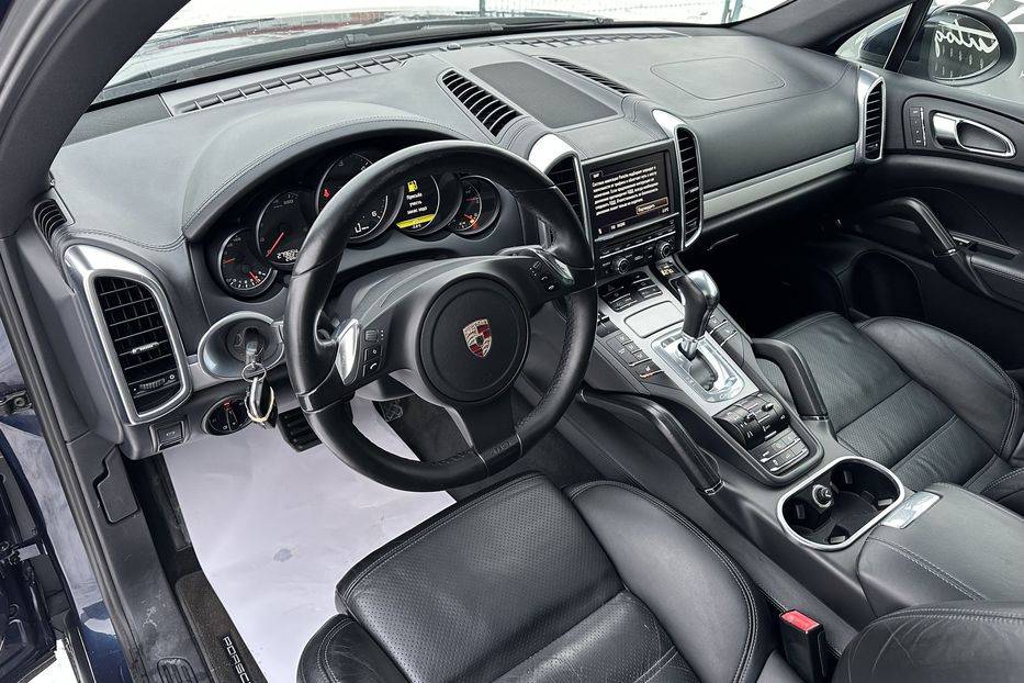 Продам Porsche Cayenne Diesel 2011 года в Киеве