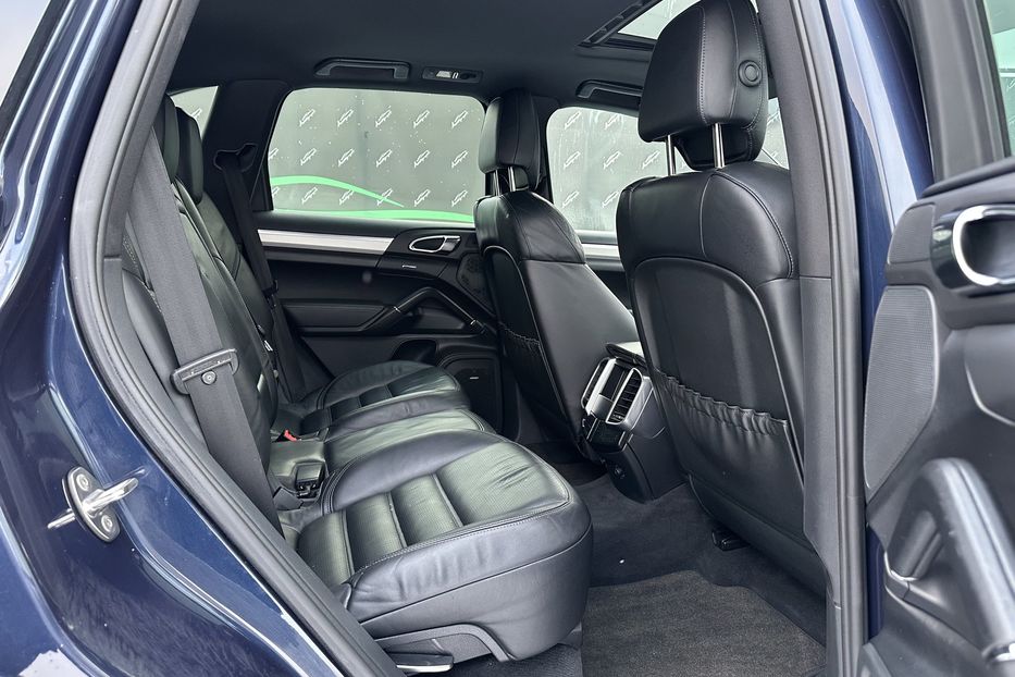 Продам Porsche Cayenne Diesel 2011 года в Киеве