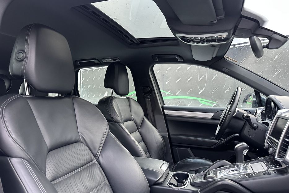Продам Porsche Cayenne Diesel 2011 года в Киеве
