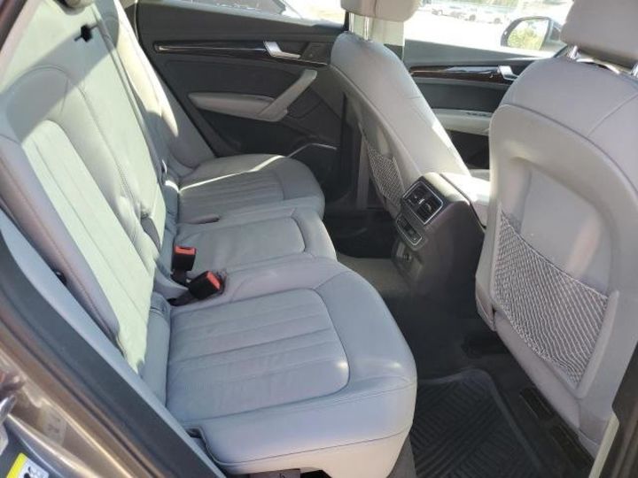 Продам Audi Q5 premium + 2018 года в Львове