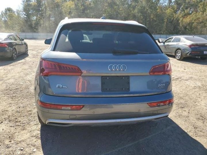 Продам Audi Q5 premium + 2018 года в Львове