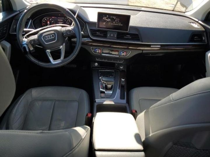 Продам Audi Q5 premium + 2018 года в Львове