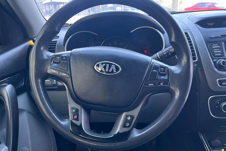 Продам Kia Sorento 2014 года в Черновцах