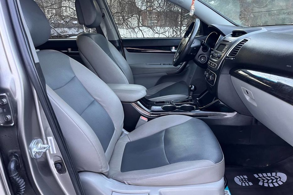 Продам Kia Sorento 2014 года в Черновцах