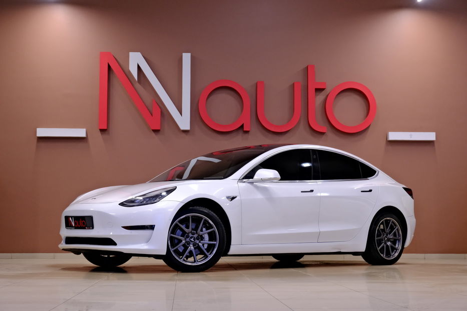 Продам Tesla Model 3 2019 года в Одессе