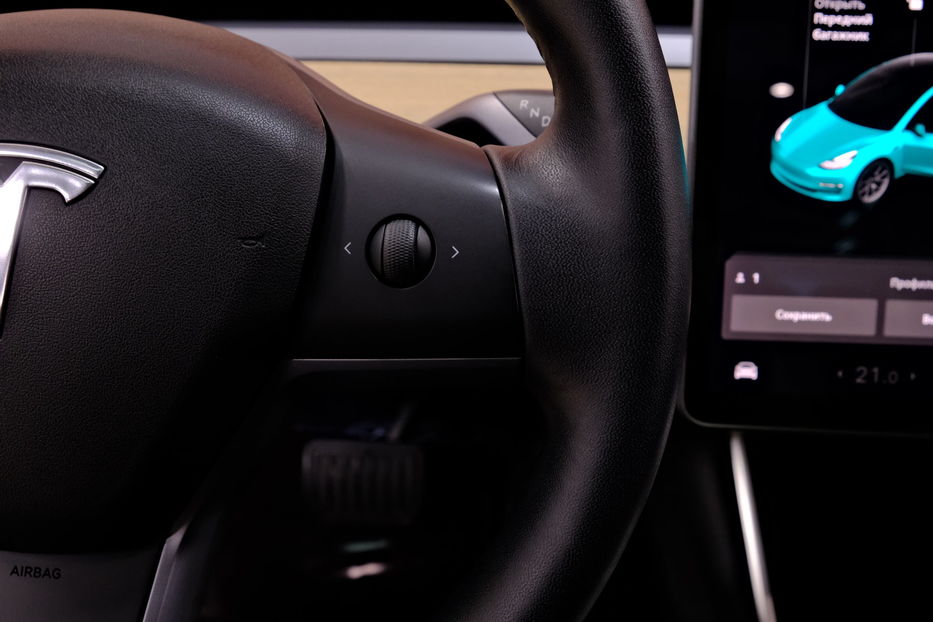 Продам Tesla Model 3 2019 года в Одессе