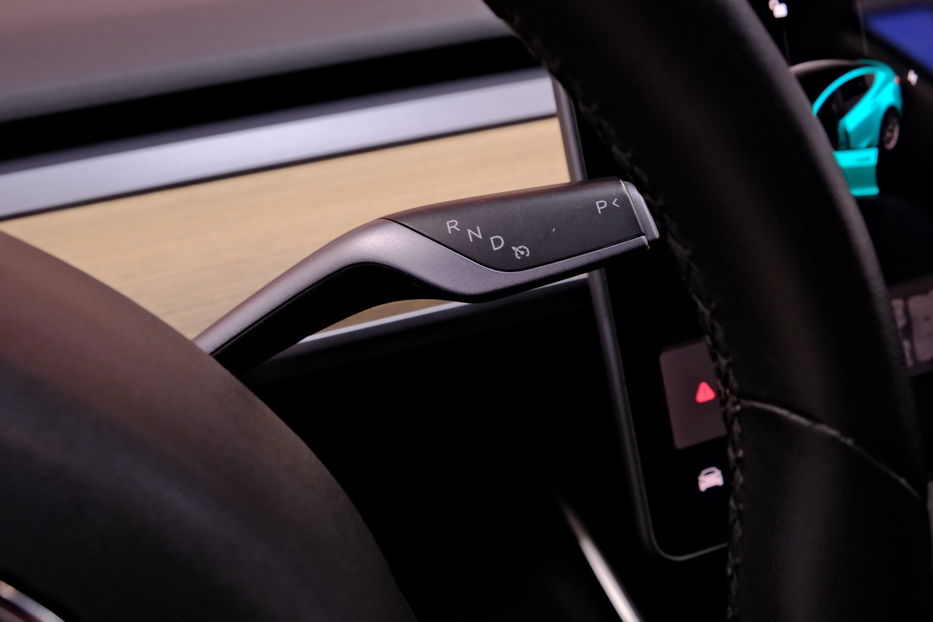 Продам Tesla Model 3 2019 года в Одессе