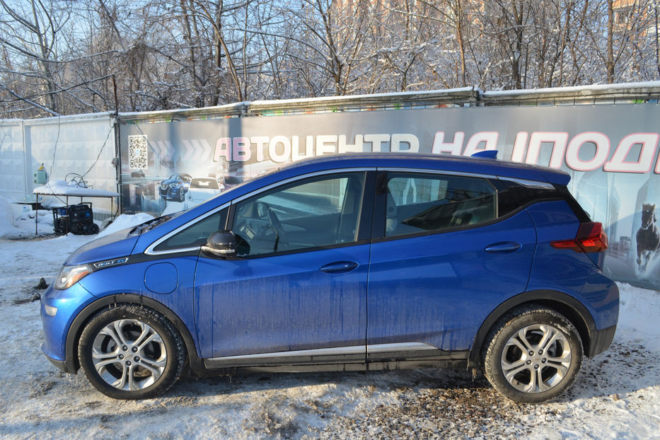 Продам Chevrolet Bolt 65 kWh (200 к.с.) 2021 года в Киеве