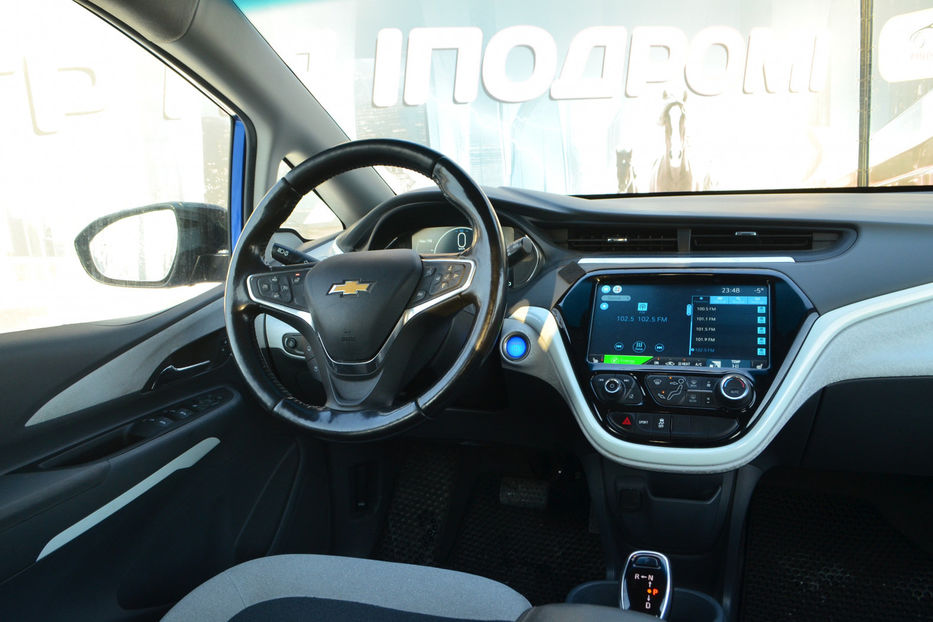 Продам Chevrolet Bolt 65 kWh (200 к.с.) 2021 года в Киеве