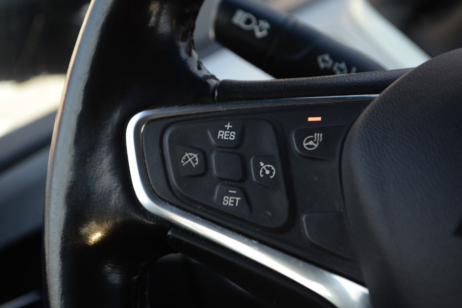 Продам Chevrolet Bolt 65 kWh (200 к.с.) 2021 года в Киеве