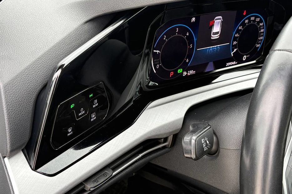 Продам Volkswagen Golf VII Variant Life 2.0TDI NE MALOVAN 2021 года в Львове