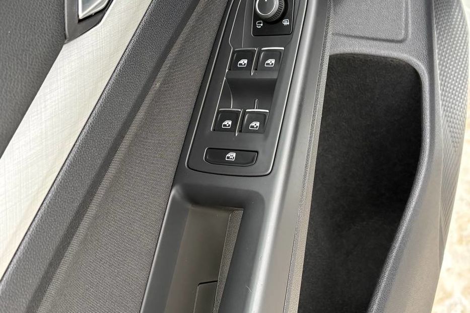 Продам Volkswagen Golf VII Variant Life 2.0TDI NE MALOVAN 2021 года в Львове