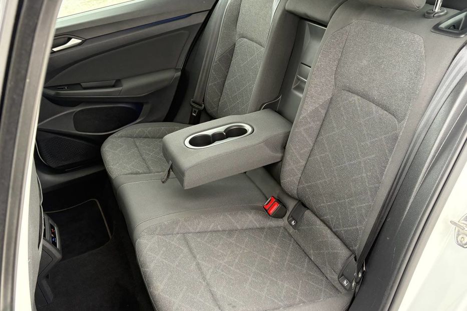 Продам Volkswagen Golf VII Variant Life 2.0TDI NE MALOVAN 2021 года в Львове