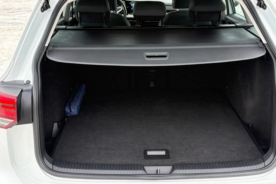 Продам Volkswagen Golf VII Variant Life 2.0TDI NE MALOVAN 2021 года в Львове