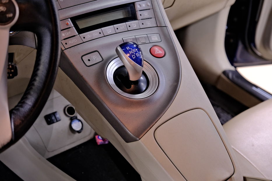 Продам Toyota Prius 2012 года в Одессе