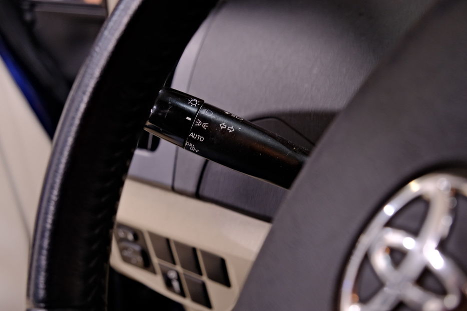 Продам Toyota Prius 2012 года в Одессе