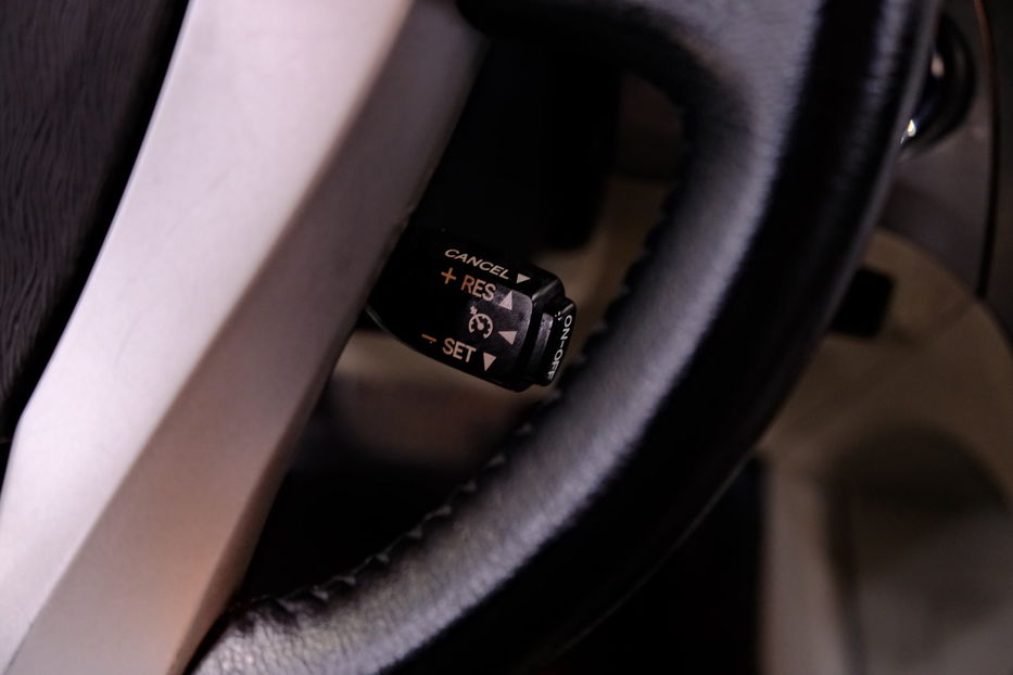 Продам Toyota Prius 2012 года в Одессе